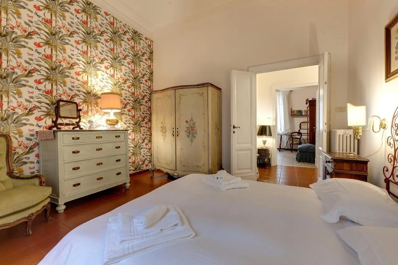 Mimi Apartment With Garden Florence Italy